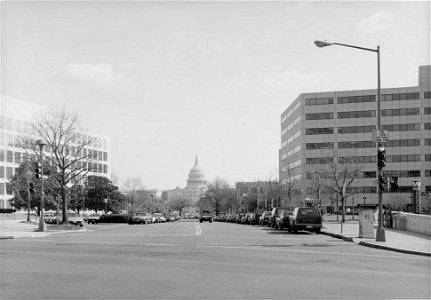 MARYLAND AVENUE CORRIDOR TO U.S. CAPITOL FROM SEVENTH STREET, SW photo
