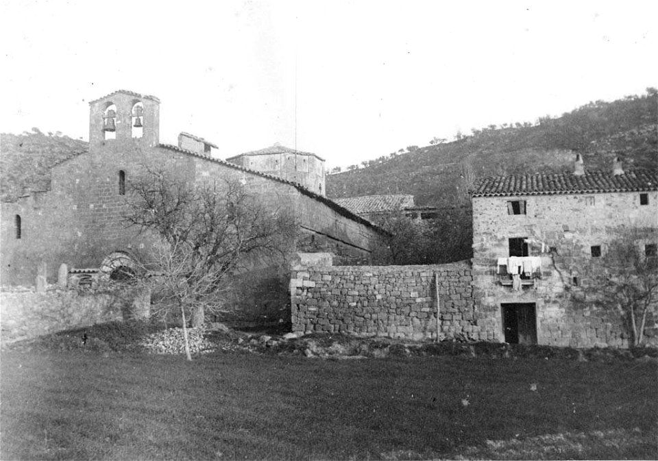 Monestir d'estil romànic de Santa Maria de Gualter, a Gualter