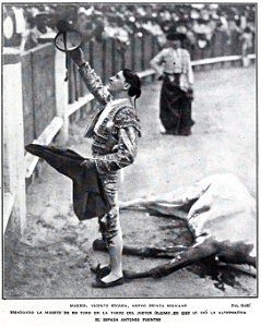 Madrid. Vicente Segura, nuevo espada mejicano, de Goñi photo