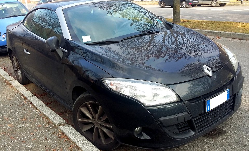 2010-2015_Renault_Mégane_CC