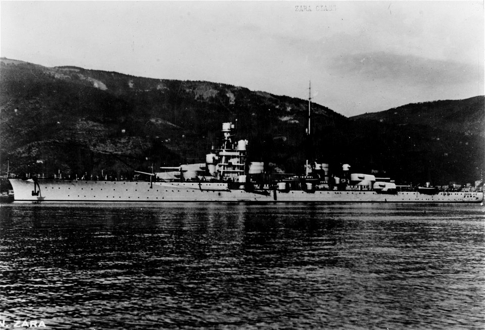 Italian cruiser Zara NH 111457