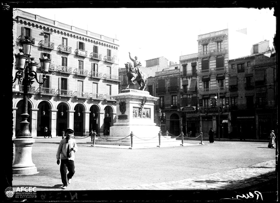 Monument del General Prim a la plaça de Reus