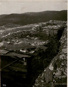 Monte Katze, italienischer Stützpunkt, im Hintergrund Monte Zebio (BildID 15736160)