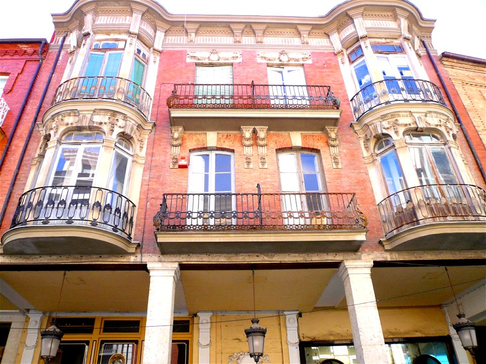 Palencia - Calle Mayor 32