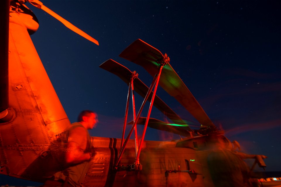 160817-N-PS473-037 (29027303146)