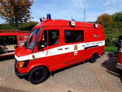 Mercedes-Benz 310 D-GAN Brandweer Duik-assistentie pic4