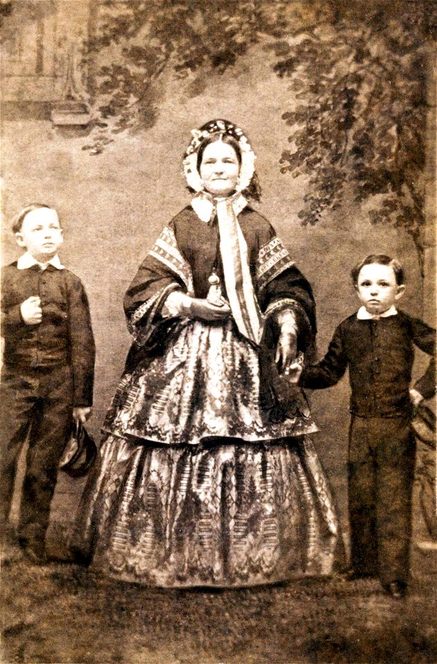 Mary, Willie, and Tad Lincoln, c1860