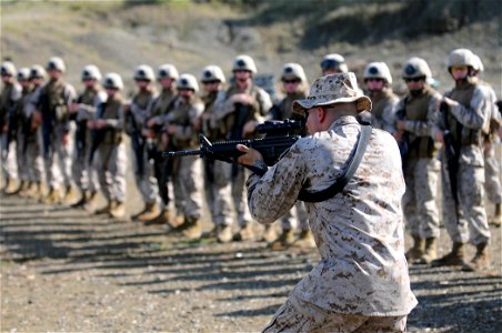 Marine Corps Security Gun Qualification DVIDS286475