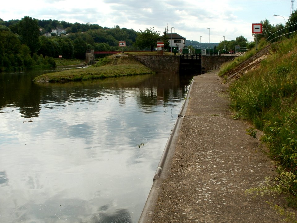20110519Guedinger_Schleuse2
