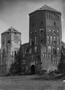 Mirski zamak, Brama. Мірскі замак, Брама (A. Visłocki, 07.1923)