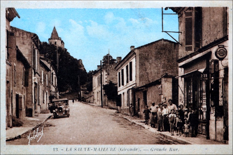 La Sauve-Majeure - grande rue 11