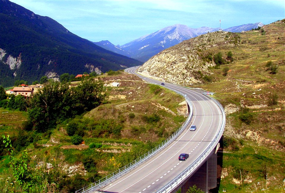 Road Mountain Pass Mountainous Landforms Mountain photo