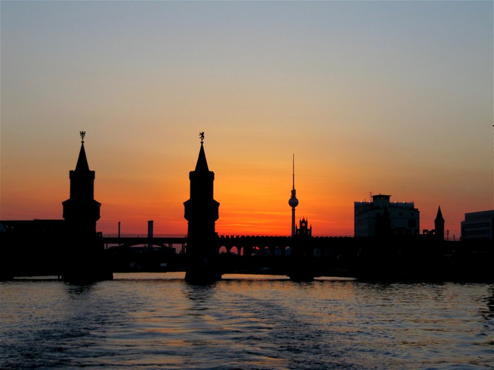 Abendstimmung Architecture Berlin photo