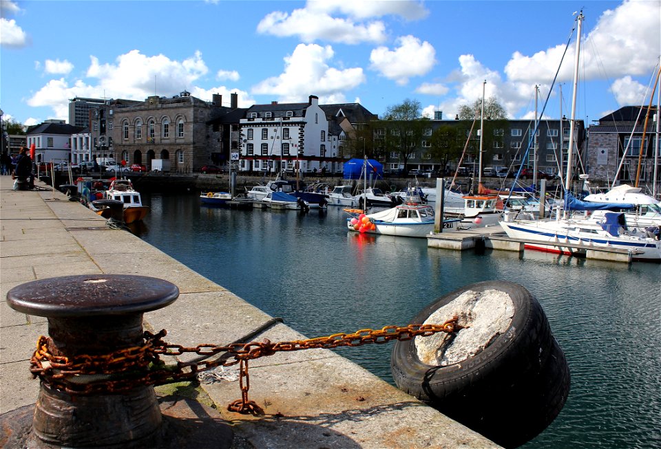 Bay Boats Buildings photo