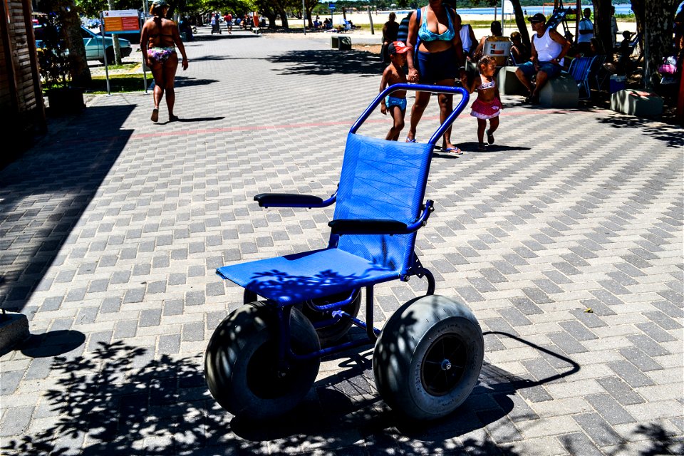 04.01.2018 - Atividades de verão na praia do Laranjal