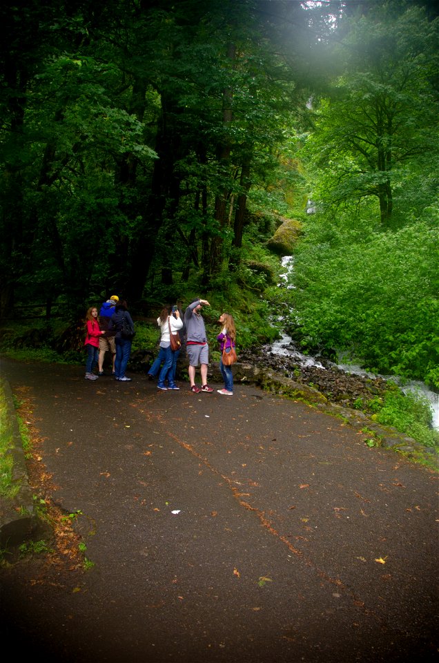 Family at Old Wahkeena Falls Viewing Area 1-Columbia River Gorge photo