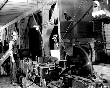 447011 Fall Cr Box Factory, Willamette NF, OR 1947