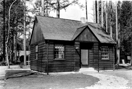340963 Redwood RS, Old Office, Siskiyou NF, OR 1936 photo