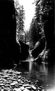 354927 Eagle Creek, Punch Bowl, Mt. Hood NF, OR 1937 photo