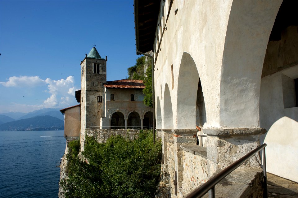 Santa Caterina del Sasso photo