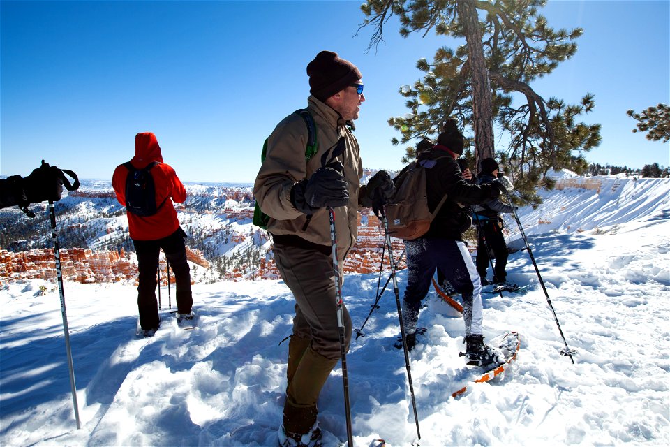 Snowshoeing along the Rim Trail