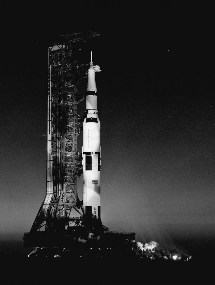 Apollo 13 Rollout Predawn