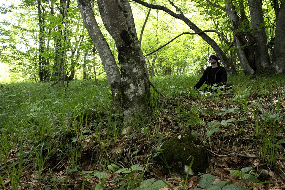Danijel Šivinjski blindfolded at Plitvice Lakes