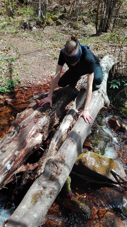 Danijel Šivinjski blindfolded at Stara Planina