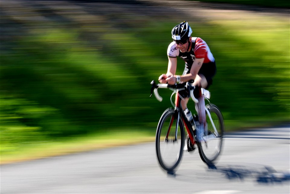 cycliste - cyclist - Radfahrer photo