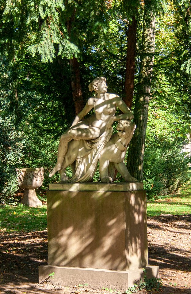 Frankfurt am Main, Park des Liebieghauses,

Dannecker: Ariadne auf dem Panther
