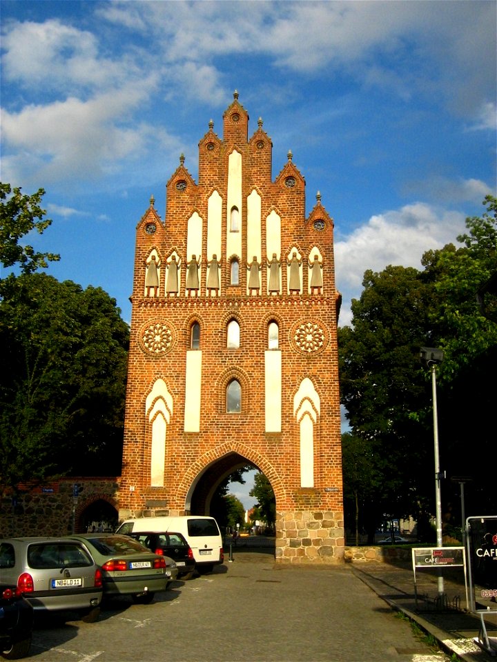 Das "Neue Tor" in Neubrandenburg.