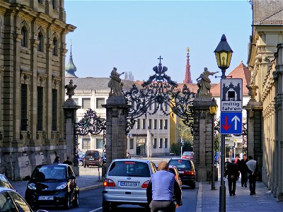 Würzburg - Rennweg nach Nordwesten gesehen (nördl. Tor an der Residenz). photo