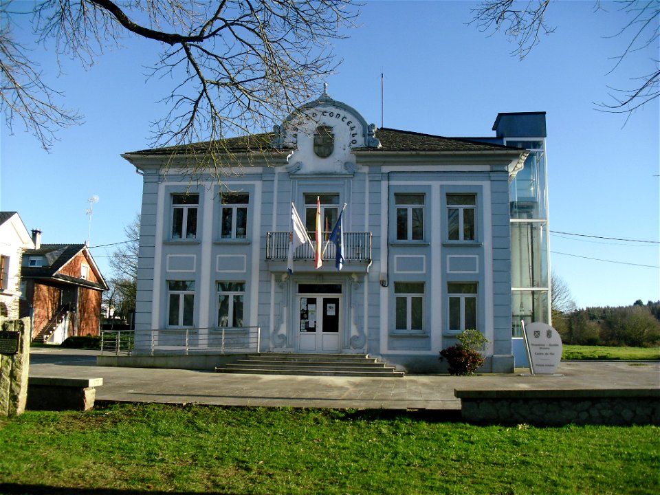 Town hall in Castro de Rei photo