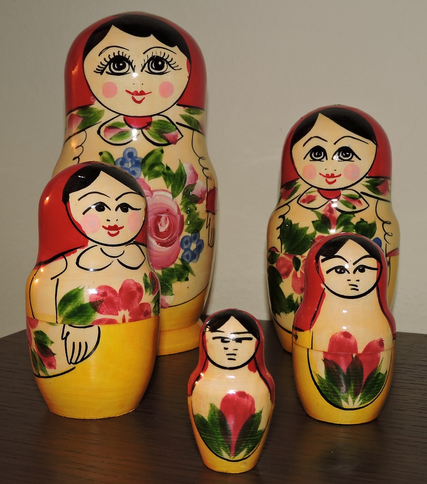 Souvenir game nestable