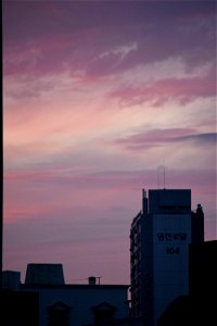 무지개 빛 노을/a rainbow-colored sunset