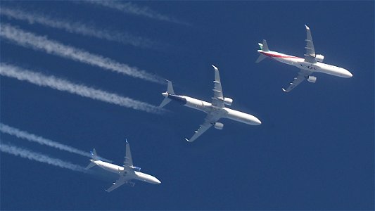 Three jets from Frankfurt to the Near East: photo