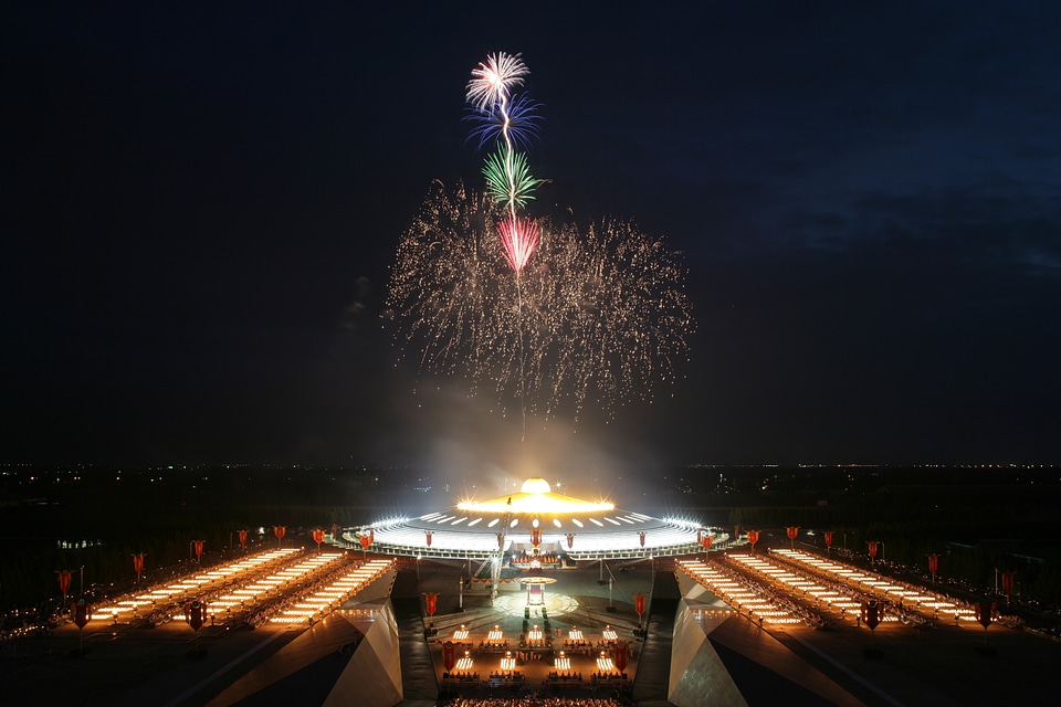 Temple buddhism dhammakaya pagoda