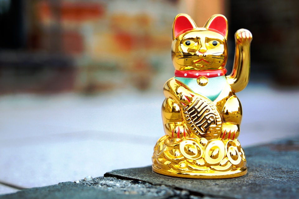 Wave lucky charm japanese