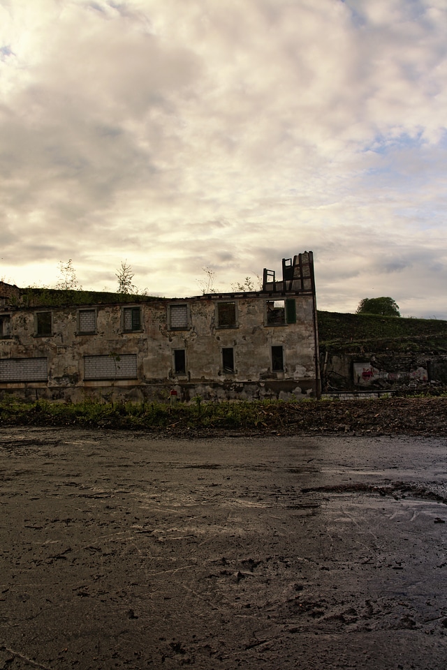 Ruin landscape dusk