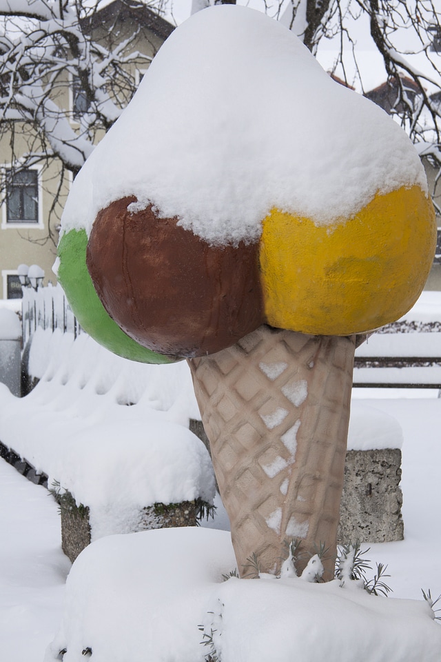 Winter blast ice ice cream parlour