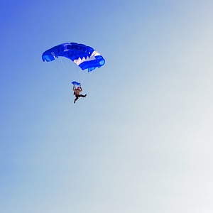 skydiver photo