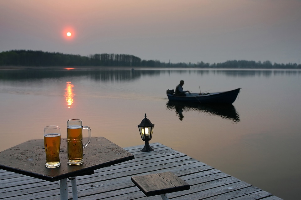 Ship sunset wine glasses