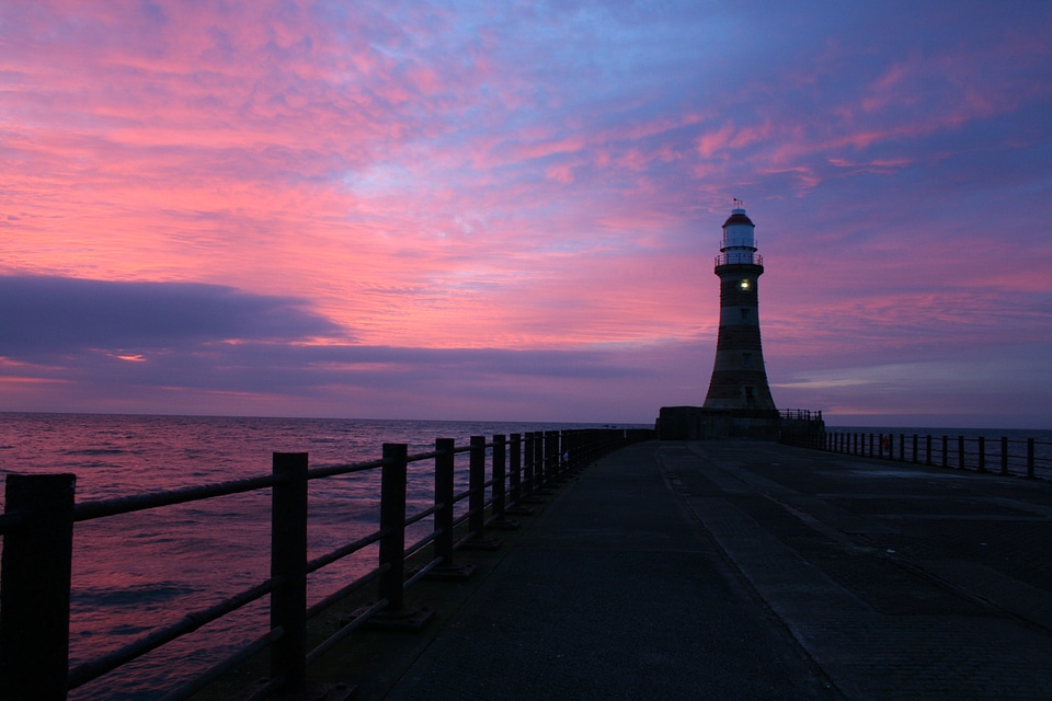 Rising sun sunderland pier