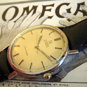 Grunge omega vintage