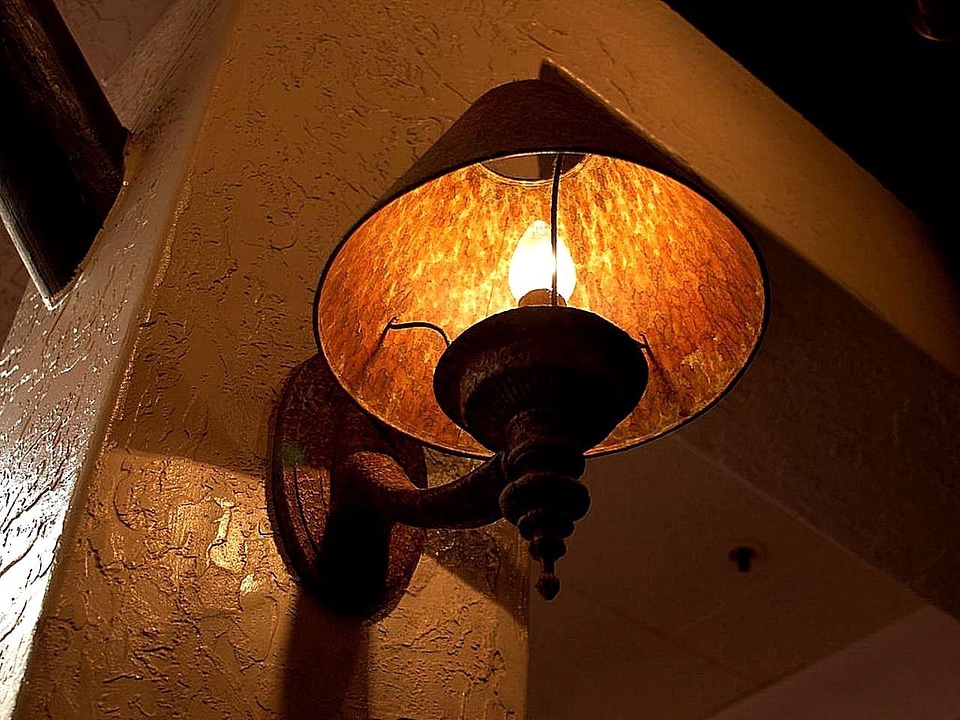 Rusty lamps brown fire