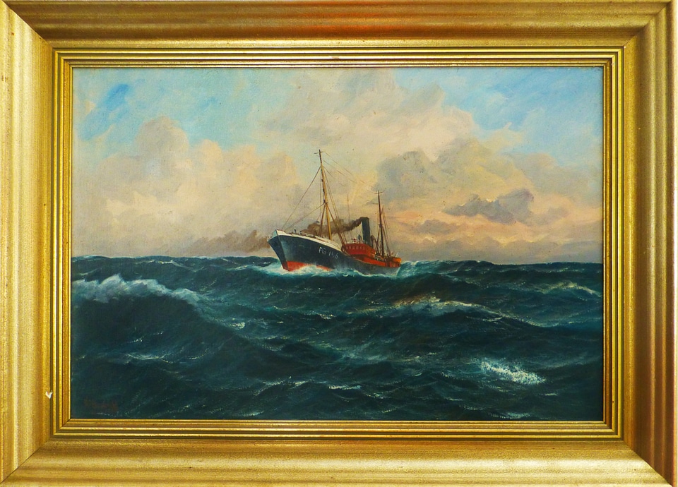 Fishing vessel swell antique