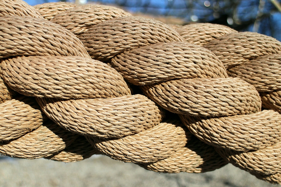 Rope fixing twisted ropes