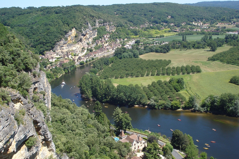 Dordogne river france