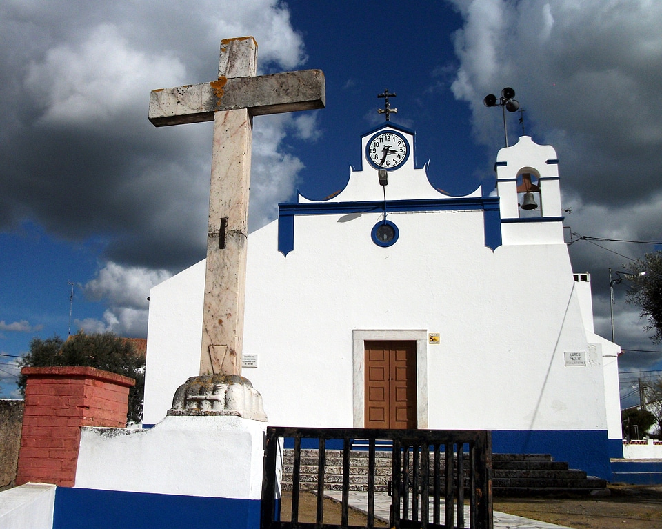 Religion cross statue