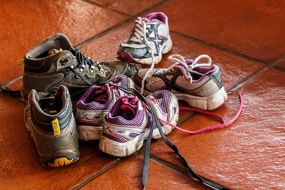 Walking shoes sneakers